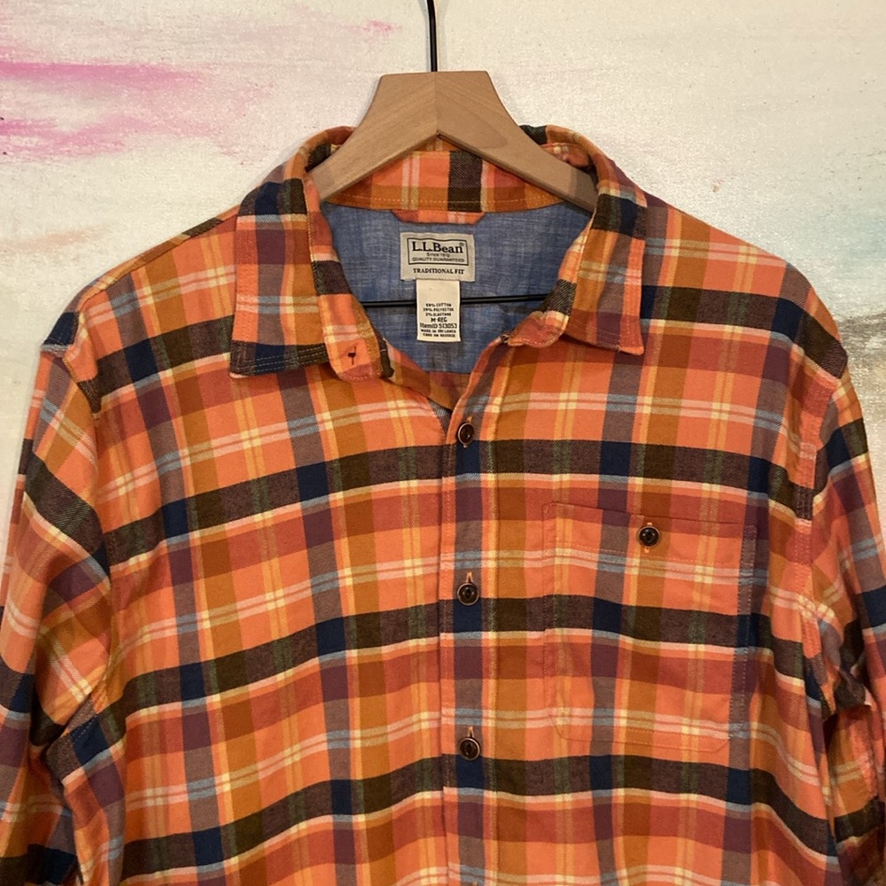š„ECš„L.L.Bean Cotton Blend Plaid Button Up Flannel Shirt. - Picture 3 of 6